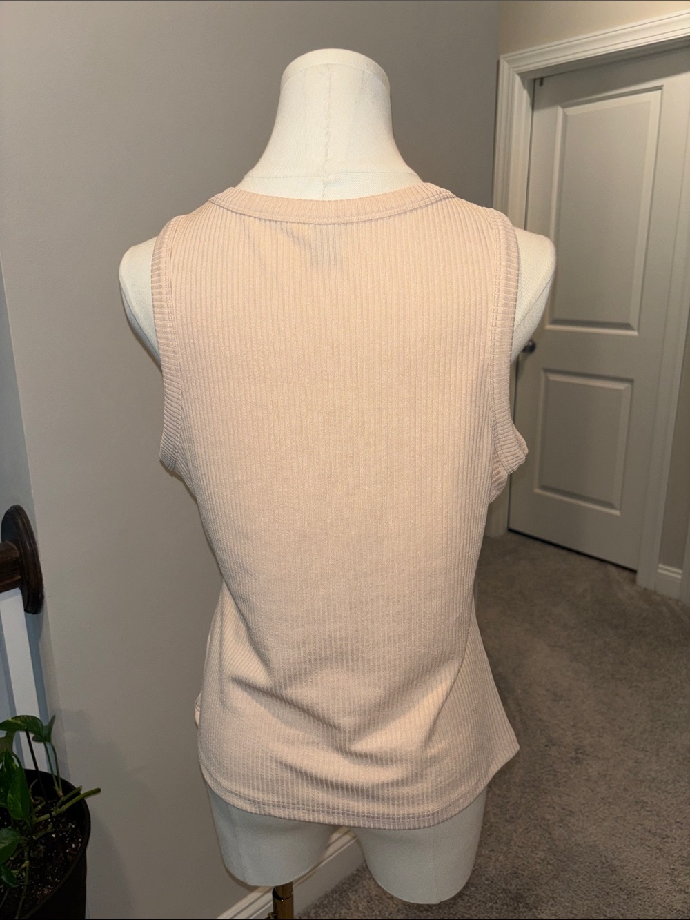 Sleeveless Cream Knit Tank with Rosette Detail - Picture 4 of 4